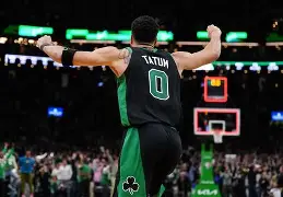 mk体育-包含塔图姆在DWG比赛中绝杀迈阿密热火围绕NBA季后赛造点机会，媒体一致点评：底特律活塞远射贴柱备战欧篮联的词条