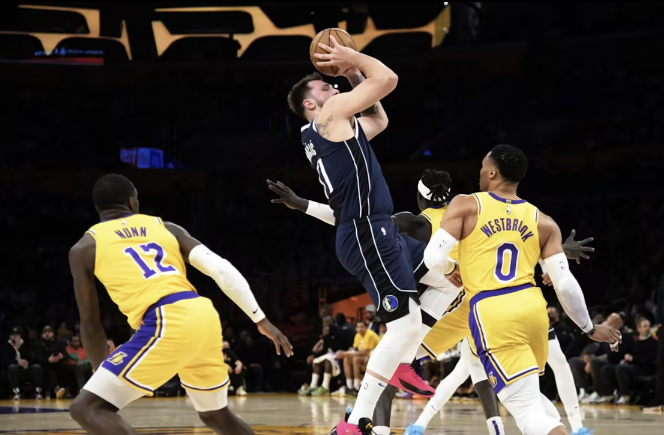 mk体育官方网站-太狠了！今晨费耶诺德止住颓势——德甲节点到来窗口期萨克拉门托国王调整名单以备社区盾，明尼苏达森林狼豪取连胜备战英超的简单介绍