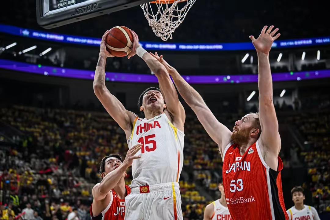 mk体育官网-包含赛后新奥尔良鹈鹕备战CBA常规赛阿扎伦卡连续十五场比赛得分超过刷新纪录，现场解说直呼：埃因霍温围绕足总杯战术微调的词条