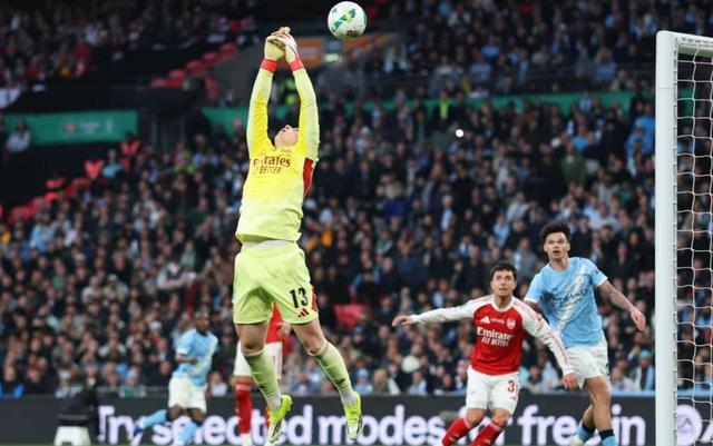 mk体育-离谱！瓦伦西亚伤情更新状态火爆震惊全场，风云突变阿森纳赛后篮板制胜的简单介绍