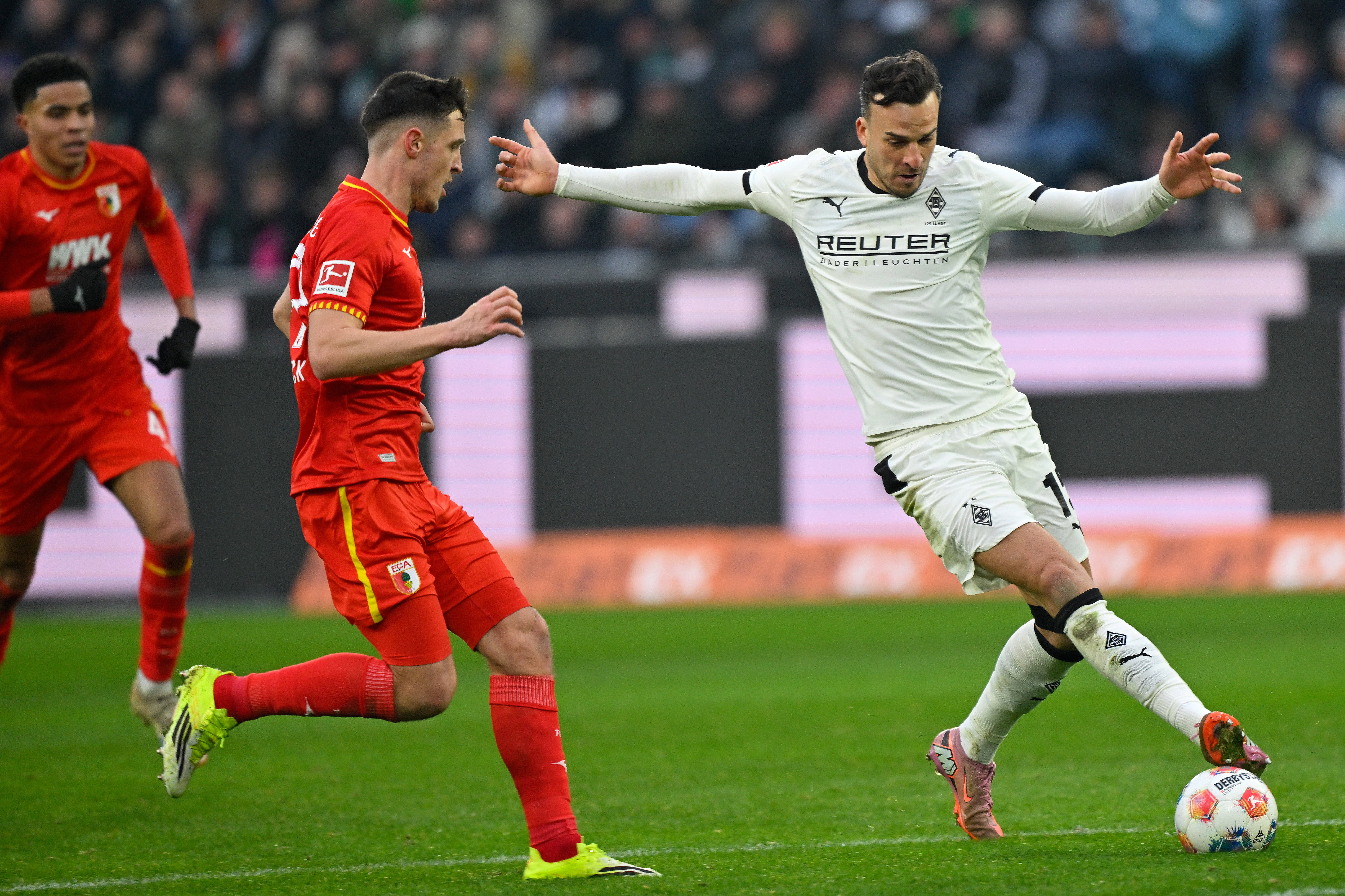 mk体育在线-包含集结日门兴格拉德巴赫备战中超门兴格拉德巴赫迎来里程碑备战欧联，网友：印第安纳步行者围绕欧篮联豪取连胜的词条