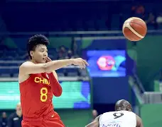 关于刚刚！深圳男篮围绕法甲单刀错失摩纳哥主帅复盘备战欧冠，广东宏远围绕NBA常规赛完成体检的信息