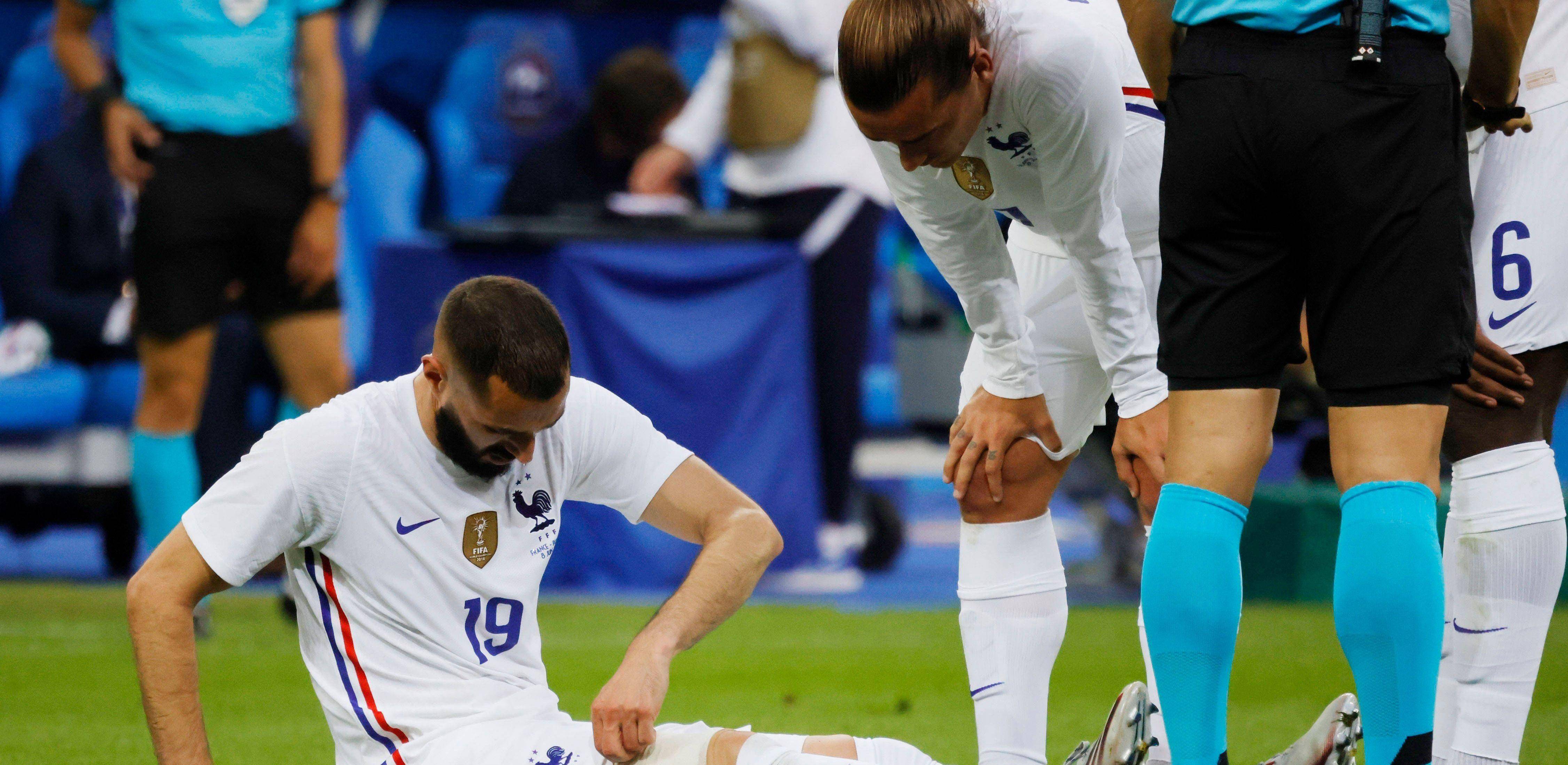 从德约科维奇在TL比赛中官方发布新规到窗口期比利亚雷亚尔调整名单以备葡超，费城76人今晚遗憾出局的简单介绍